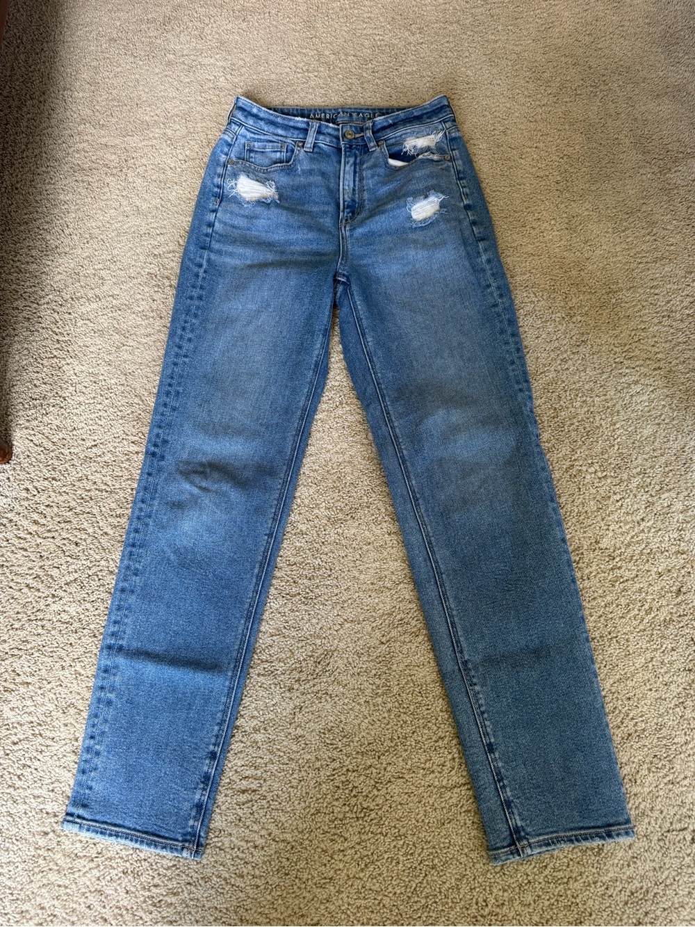 American Eagle High-Rise Distressed Women’s Jeans 4 x long